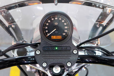 2015 Harley-Davidson Superlow