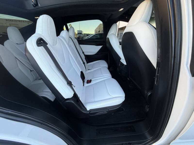 2020 Tesla Model X Long Range Plus