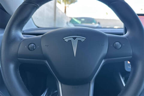 2019 Tesla Model 3 Standard Range Plus