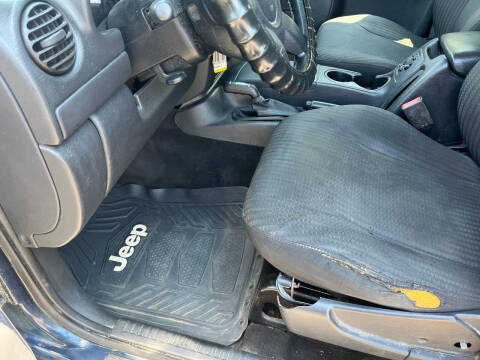 2004 Jeep Liberty Sport