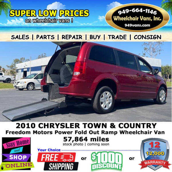 2010 Chrysler Town & Country New LX's photo