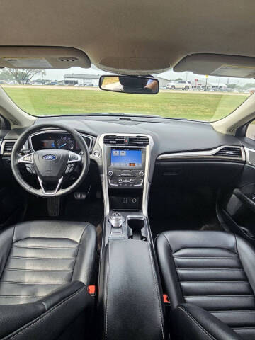 2019 Ford Fusion SEL