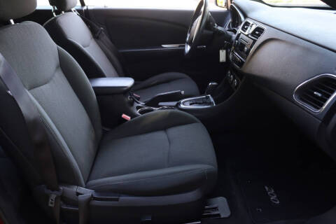 2012 Chrysler 200 Touring