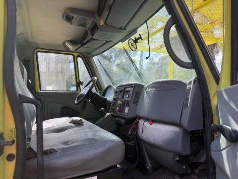 2004 International WorkStar 7400