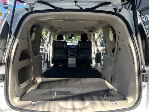 2017 Chrysler Pacifica Touring-L Plus