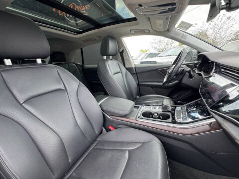 2019 Audi Q8 quattro Premium Plus 55 TFSI