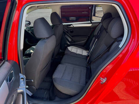 2014 Volkswagen Golf 2.5L PZEV