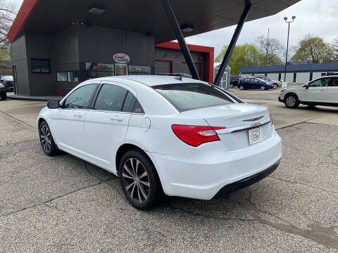 2012 Chrysler 200 S
