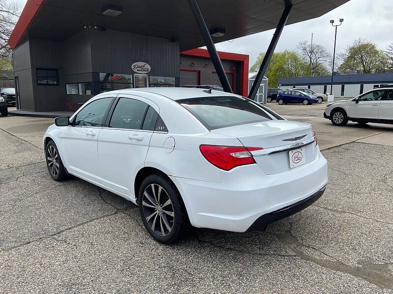 2012 Chrysler 200 S