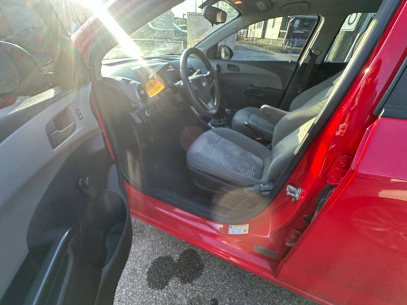 2016 Chevrolet Sonic LS Manual