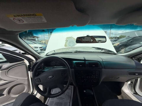 2000 Ford Taurus SES
