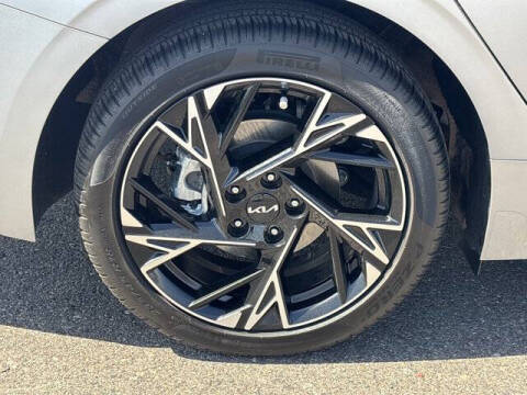 2025 Kia K5