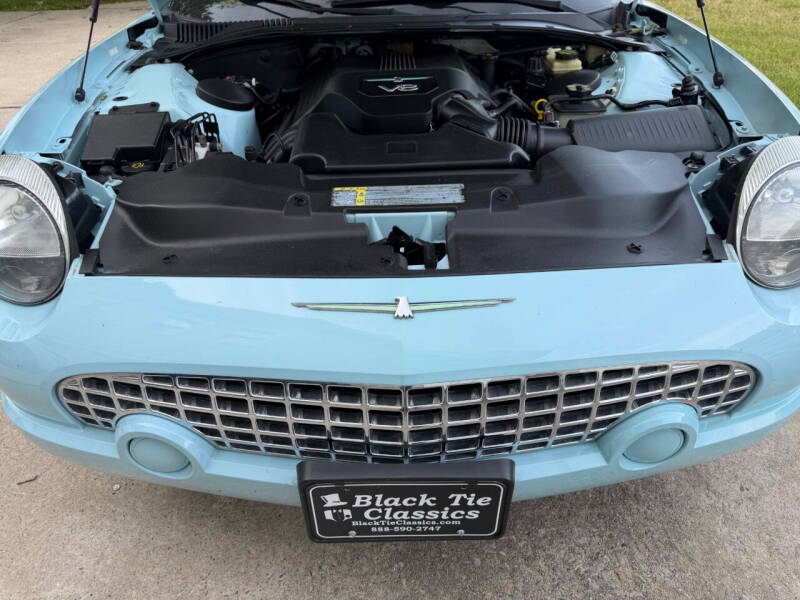2003 Ford Thunderbird