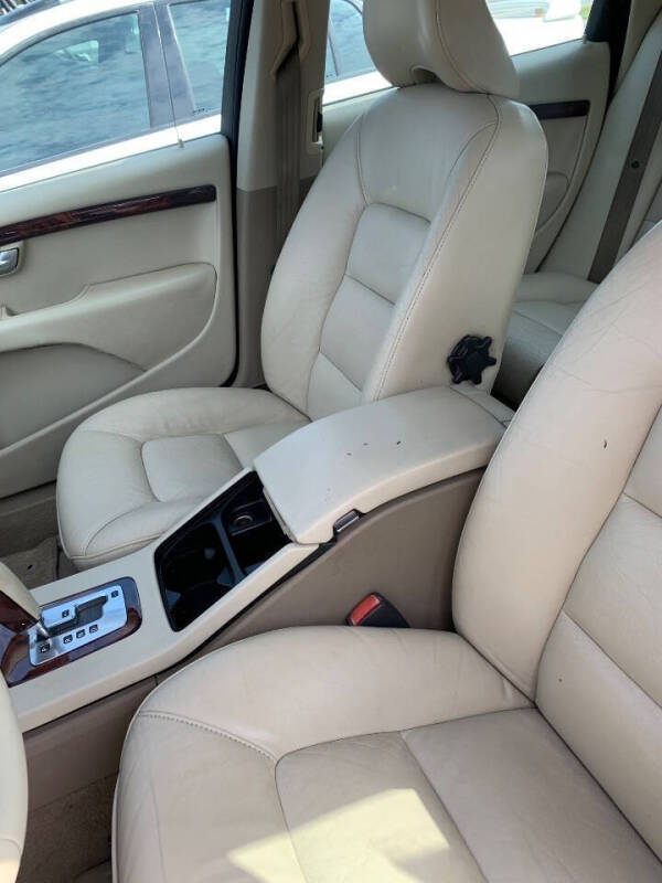 2008 Volvo V70 3.2