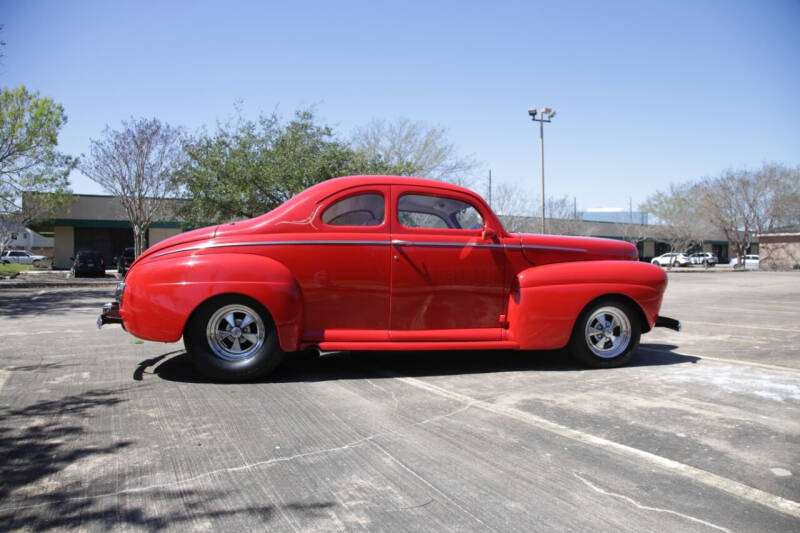 1941 Ford Deluxe
