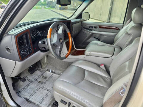 2004 Cadillac Escalade