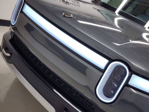 2023 Rivian R1T Adventure