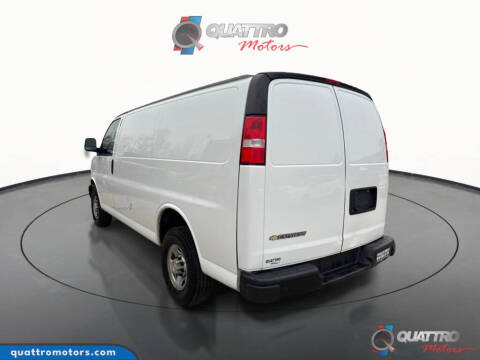 2022 Chevrolet Express 2500