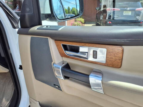 2016 Land Rover LR4 HSE LUX