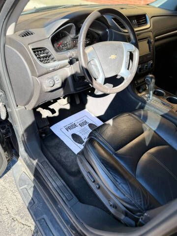 2017 Chevrolet Traverse LT