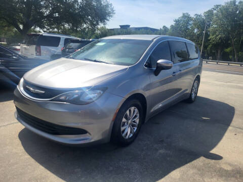 2017 Chrysler Pacifica Touring