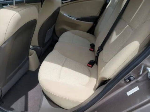 2012 Hyundai Accent GLS