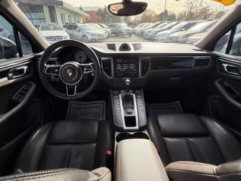 2016 Porsche Macan S