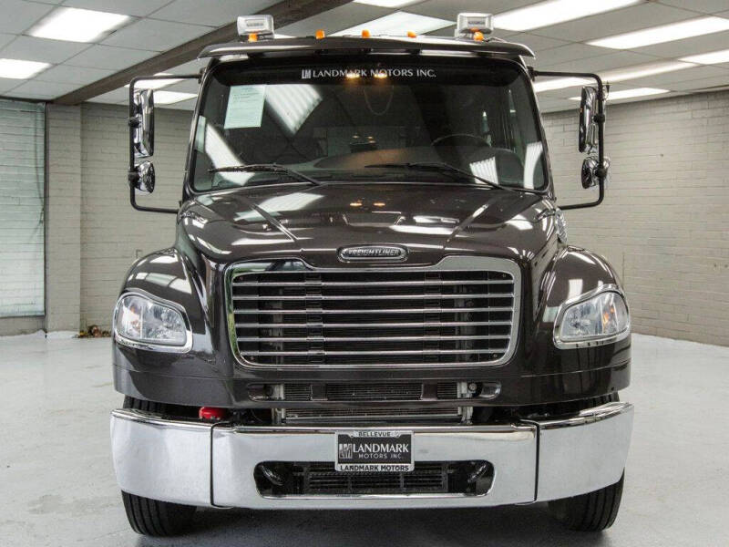 2018 Freightliner M2 106