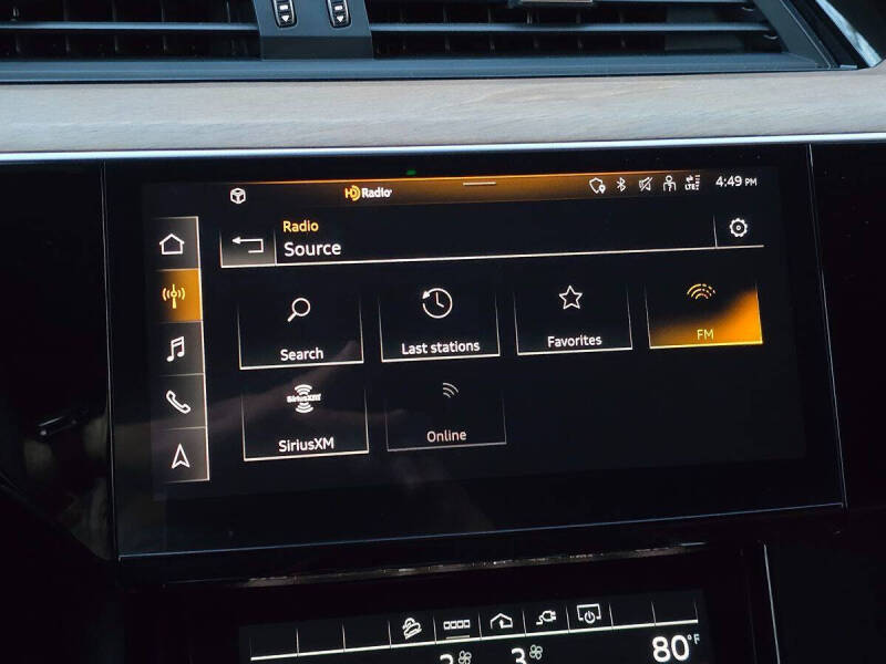 2024 Audi Q8 e-tron quattro Premium Plus