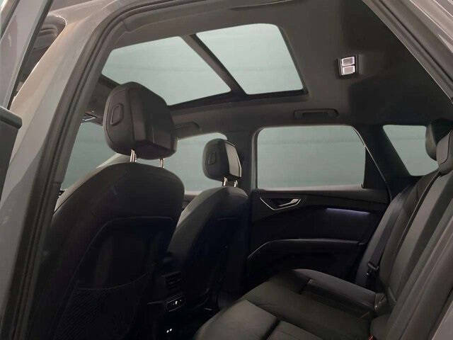 2024 Audi Q4 e-tron quattro Premium 55