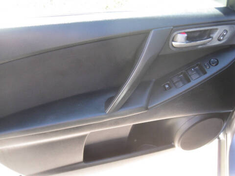 2013 Mazda MAZDA3 i SV