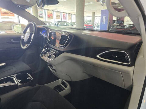 2018 Chrysler Pacifica Touring Plus