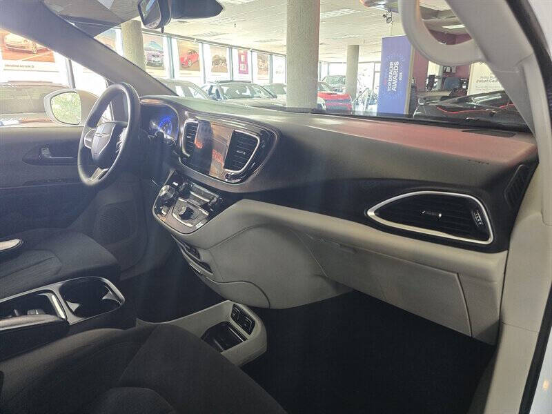 2018 Chrysler Pacifica Touring Plus