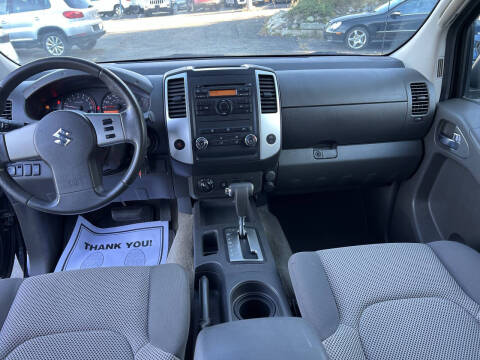 2011 Suzuki Equator Sport