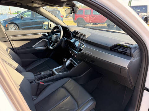 2023 Audi Q3 quattro S line Premium 45 TFSI