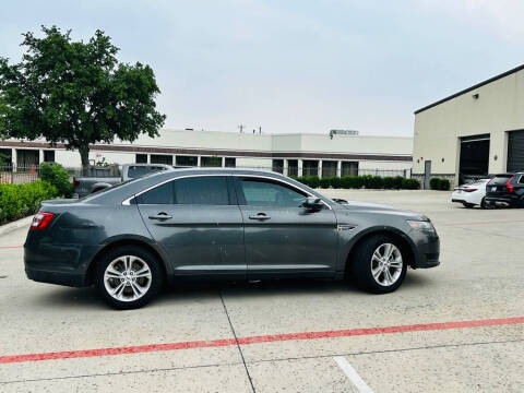 2015 Ford Taurus SEL