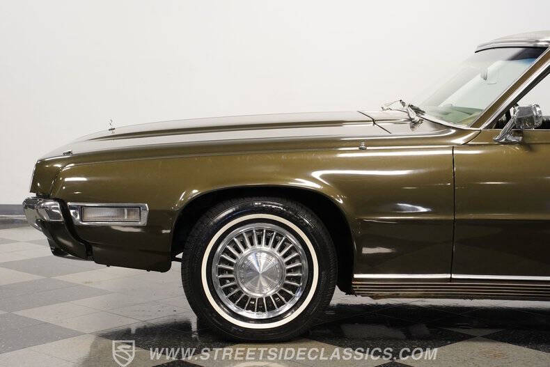 1969 Ford Thunderbird