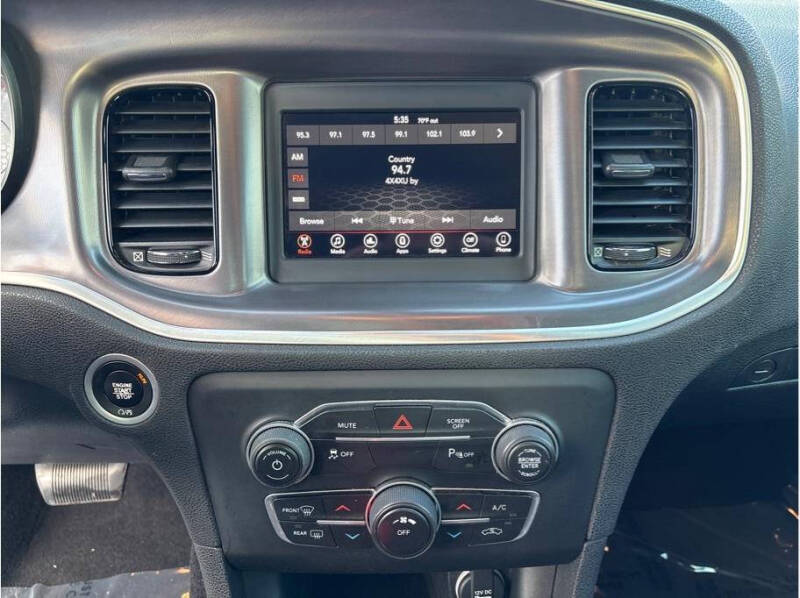 2020 Dodge Charger SXT