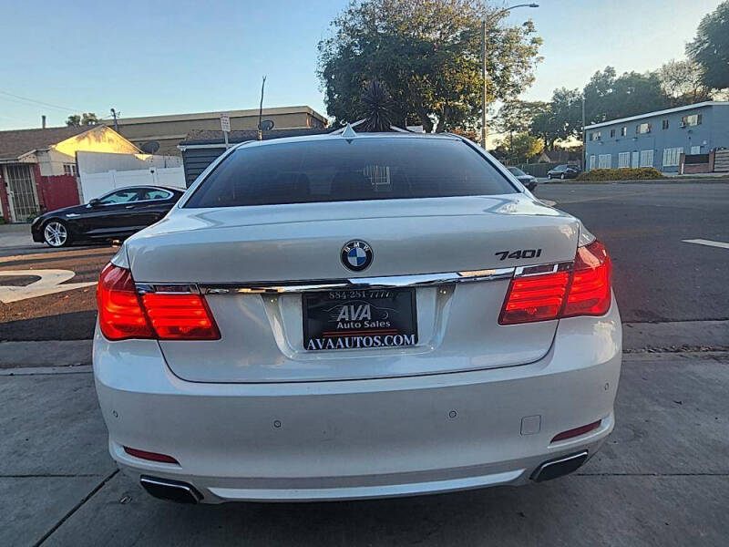 2012 BMW 7 Series 740i
