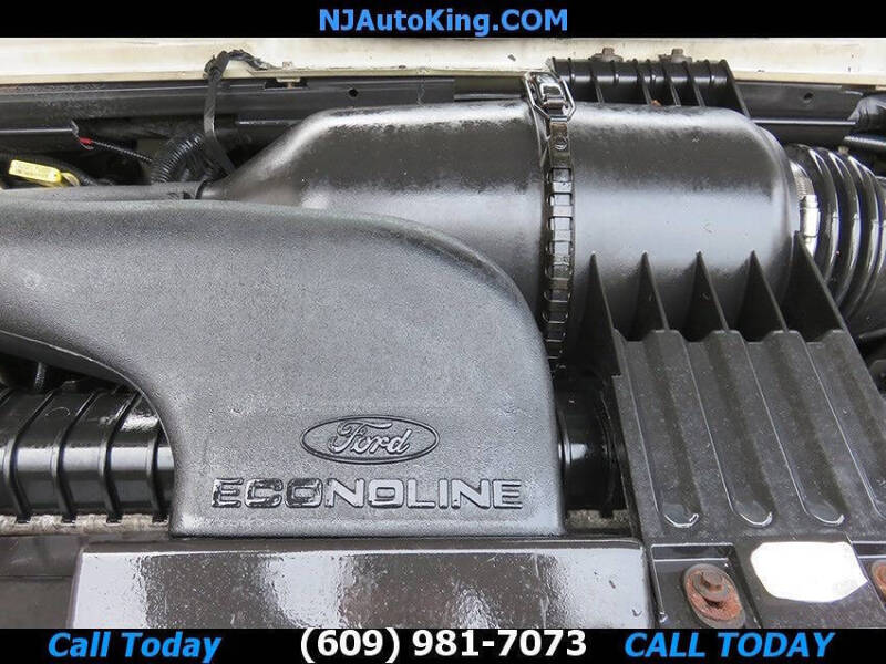 2002 Ford E-Series