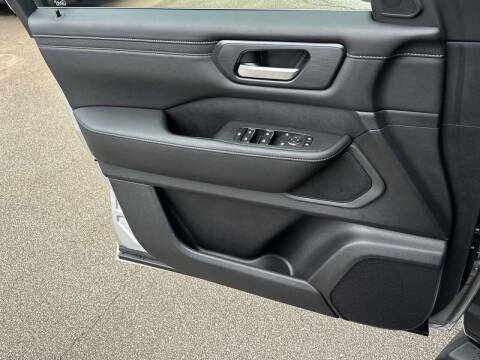 2025 Nissan Armada SV