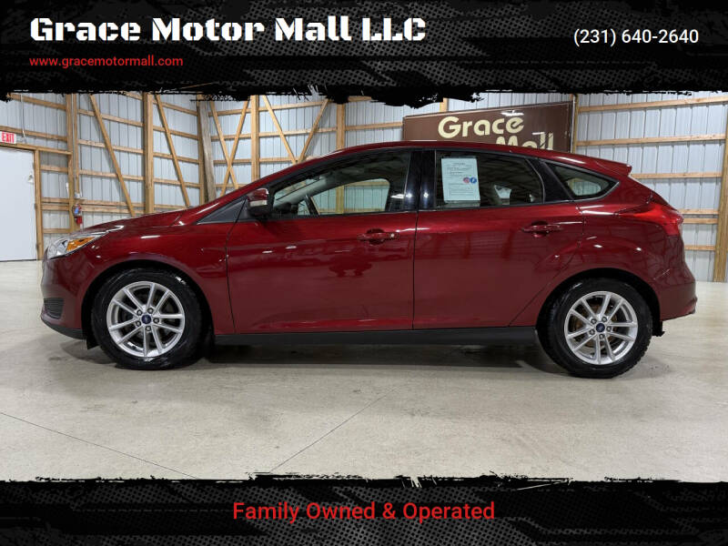 2016 Ford Focus SE's photo