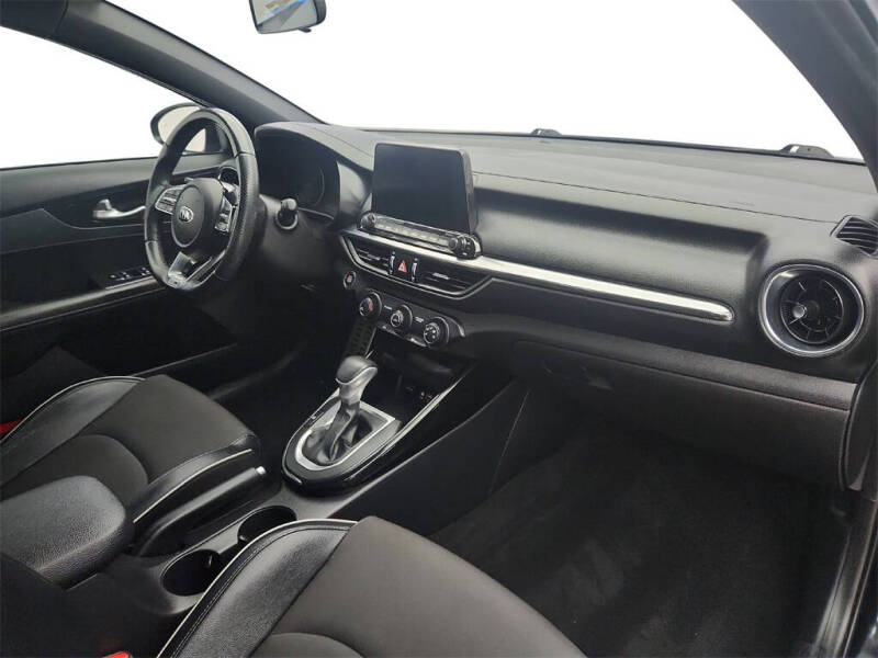 2020 Kia Forte GT Line