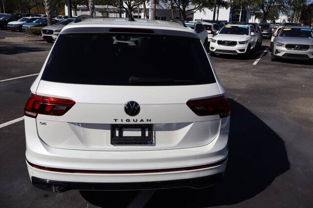 2023 Volkswagen Tiguan SE R-Line Black