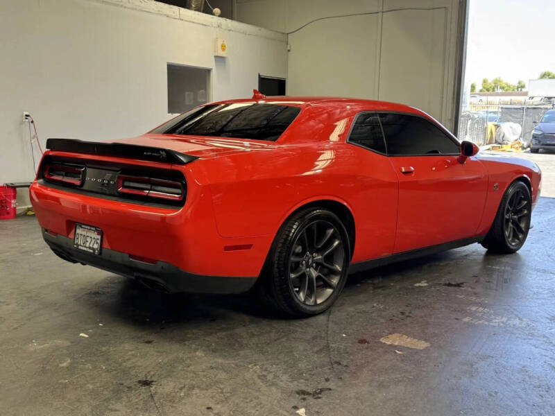2020 Dodge Challenger