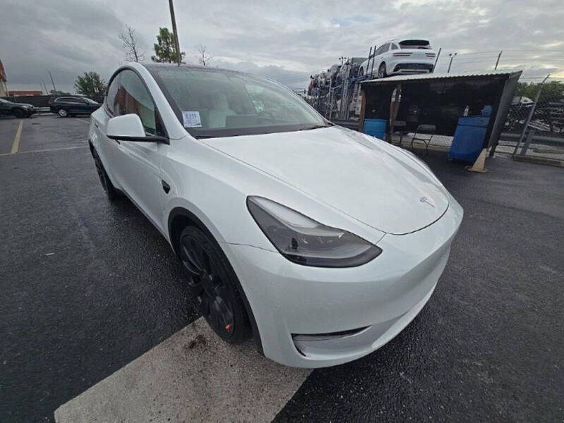 2023 Tesla Model Y Performance