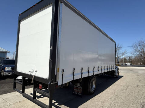 2013 Freightliner M2 106