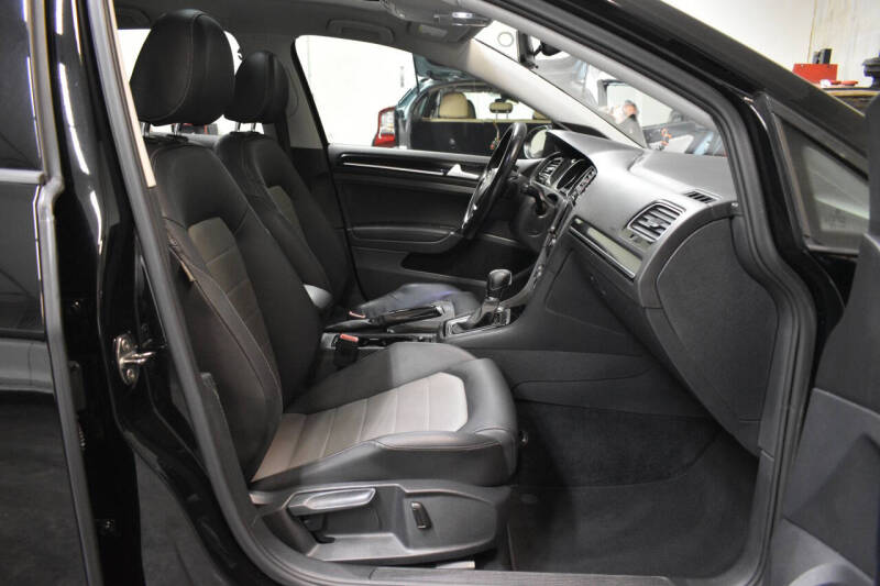 2015 Volkswagen Golf TSI SEL