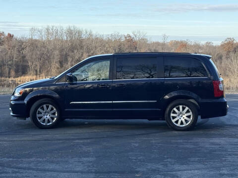 2013 Chrysler Town and Country Touring