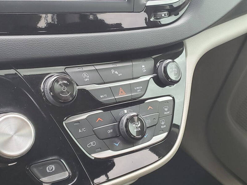 2018 Chrysler Pacifica Touring Plus